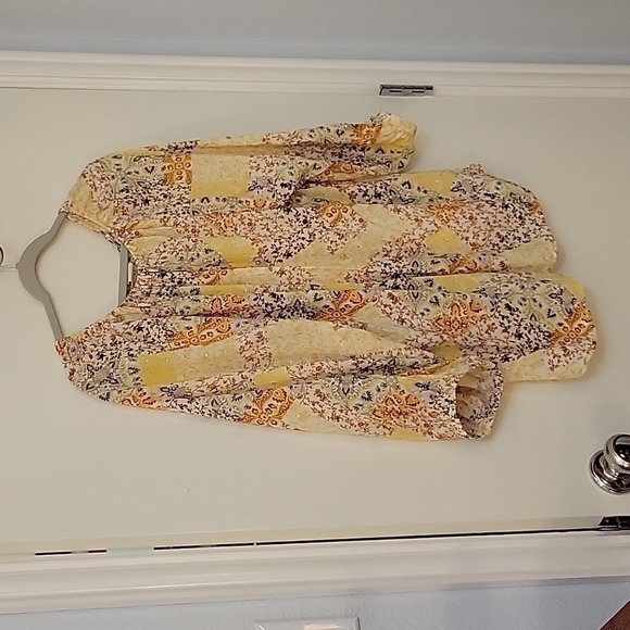 3/$30 Matilda Jane Floral Yellow Patchwork Off Shoulder Peasant Blouse - Picture 2 of 8